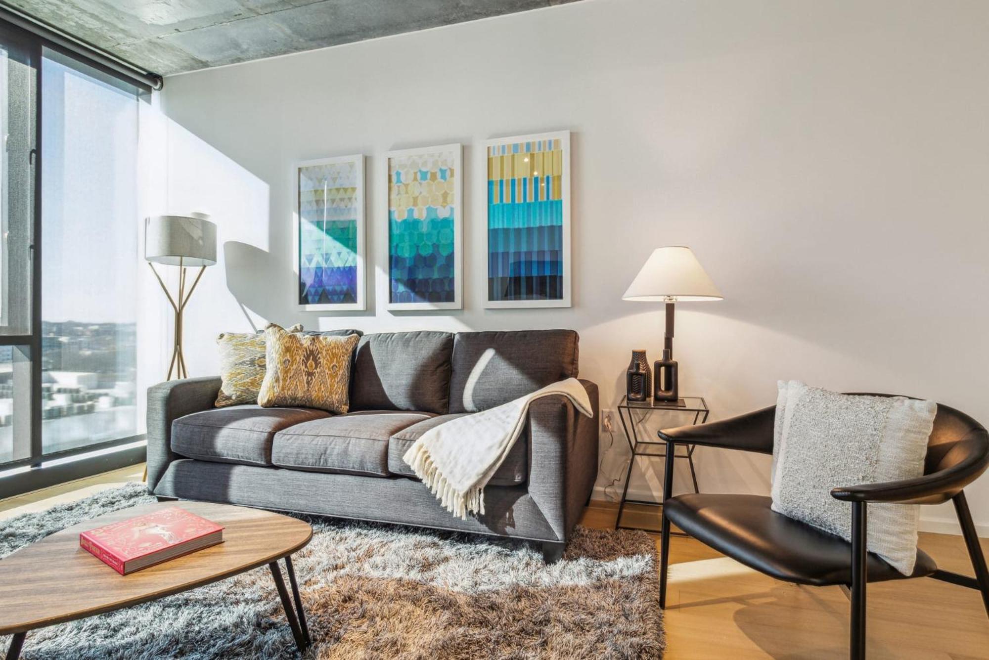 Contemporary City Living Apartments In Nashville Bagian luar foto