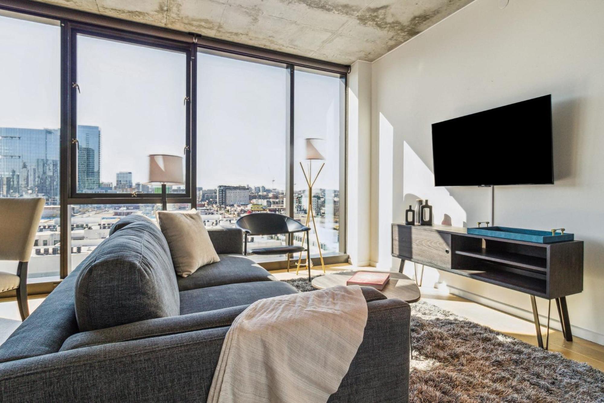 Contemporary City Living Apartments In Nashville Bagian luar foto
